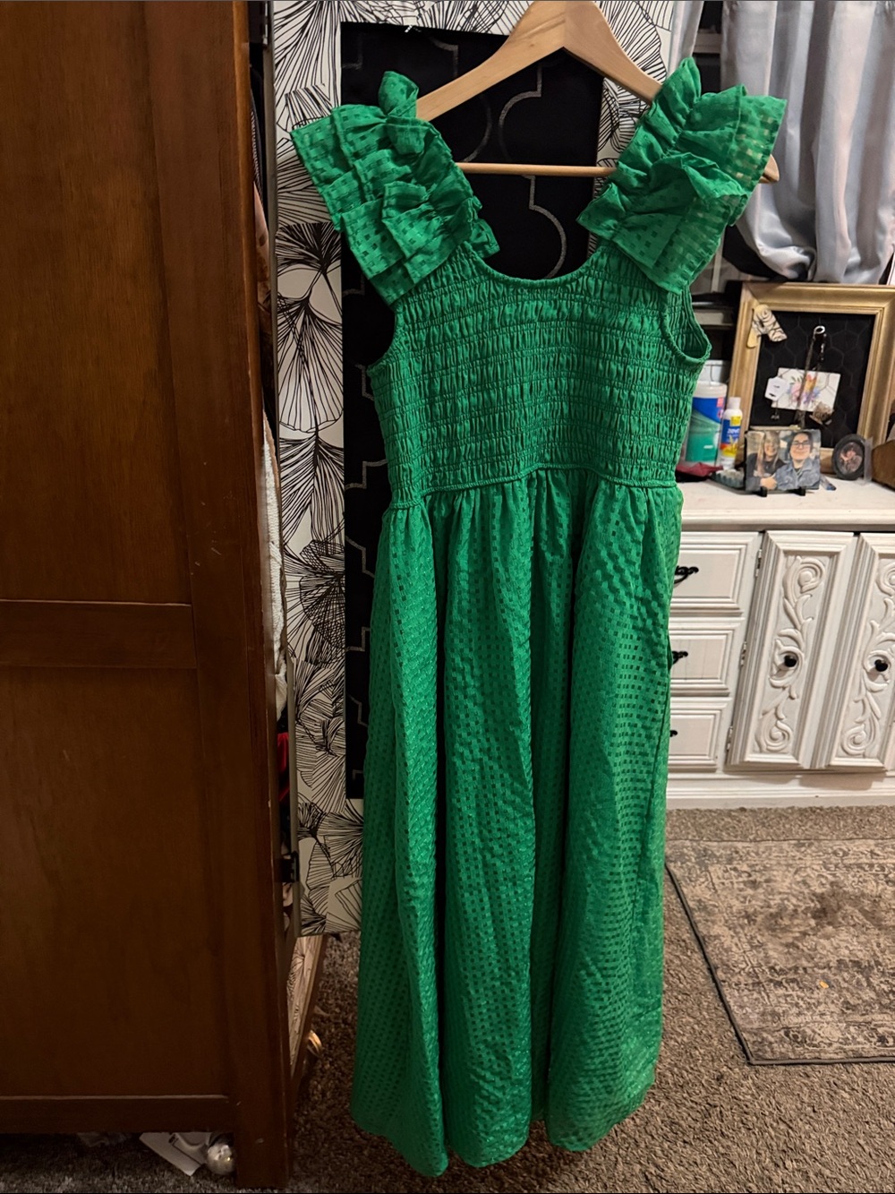 Girls' Emerald Green Ruffle Sleeve Dress